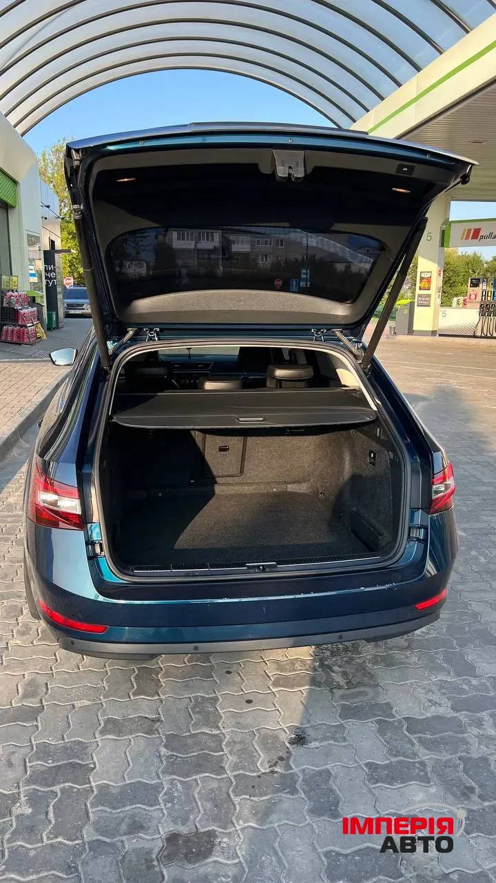Skoda Superb - фото 17