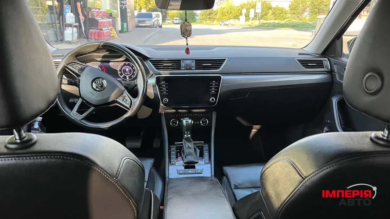Skoda Superb - фото 21