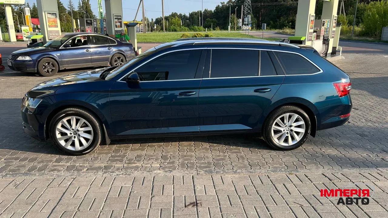 Skoda Superb - фото 12