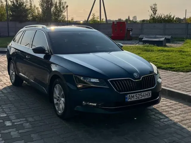 Skoda Superb - фото 5