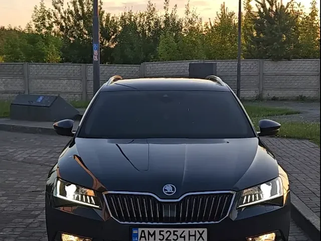 Skoda Superb - фото 4