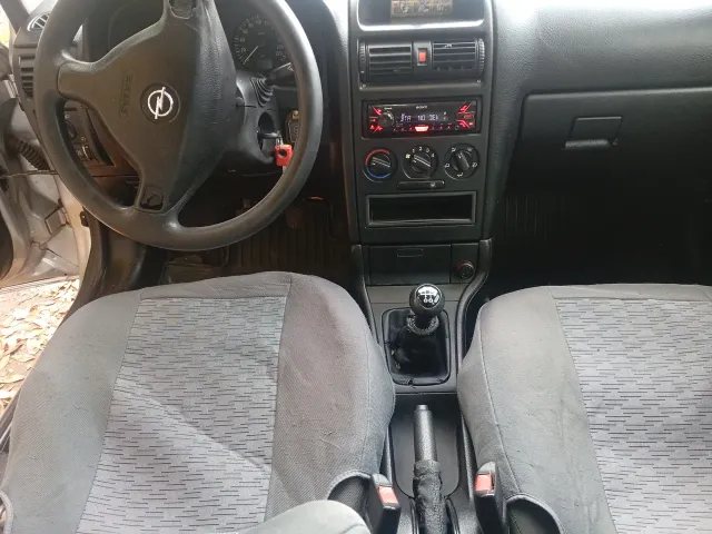 Opel Astra - фото 5