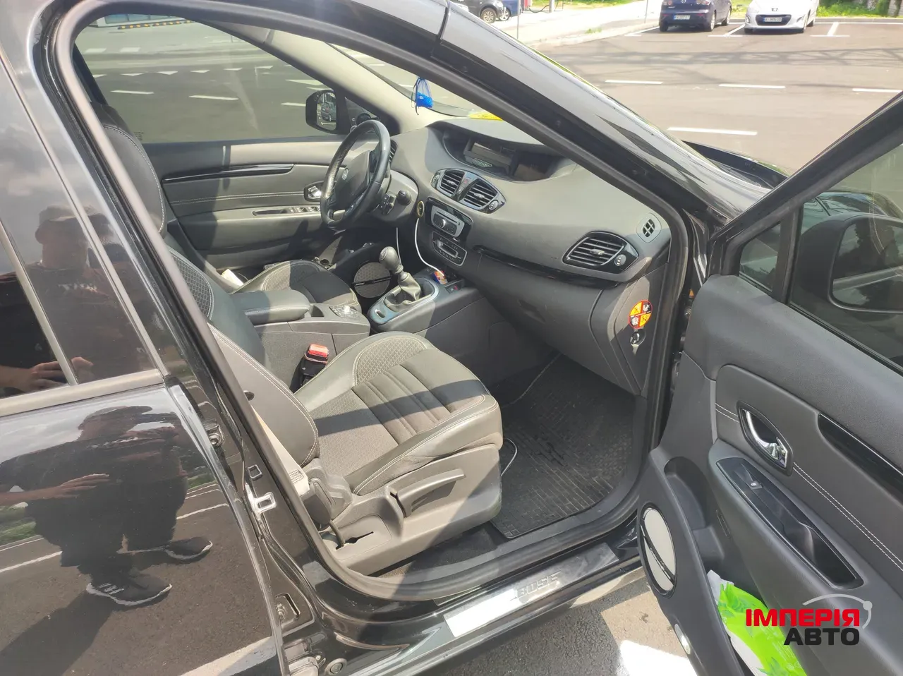 Renault Scenic - фото 27