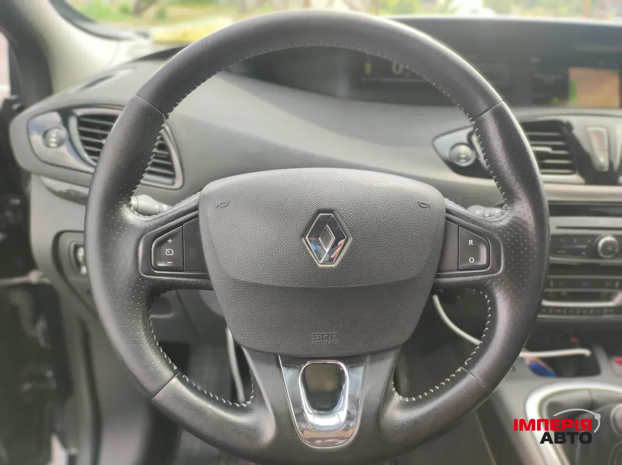 Renault Scenic - фото 29