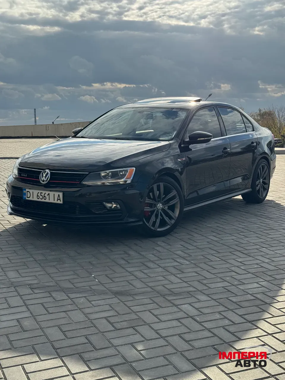 Volkswagen Jetta - фото 2