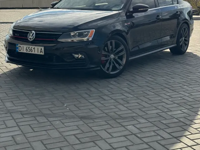Volkswagen Jetta - фото 2