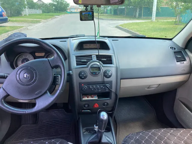 Renault Megane - фото 3