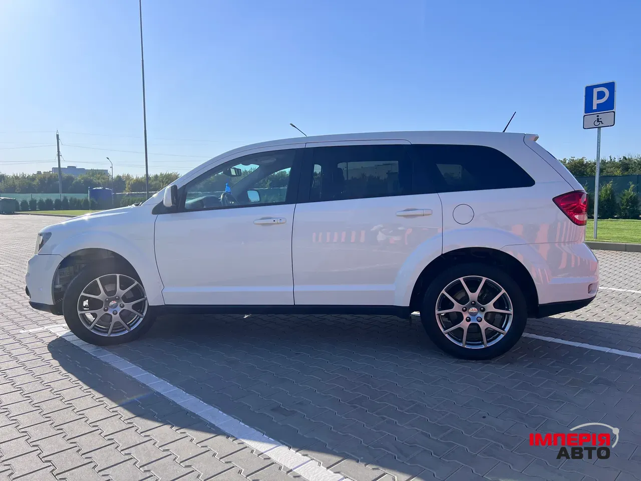 Dodge Journey - фото 7