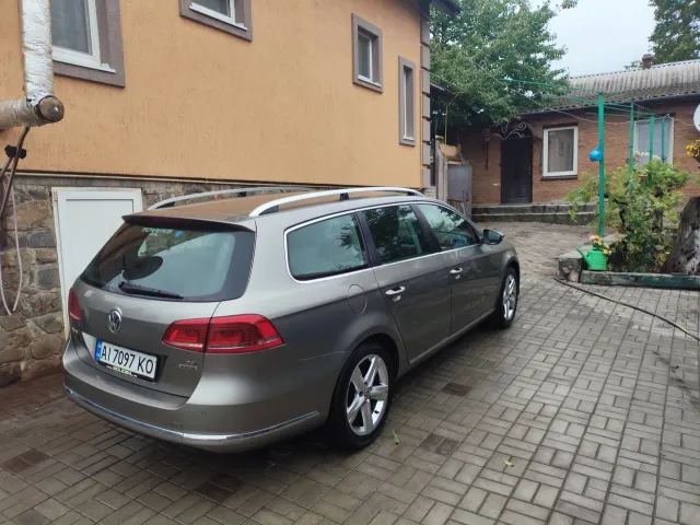 Volkswagen Passat - фото 2