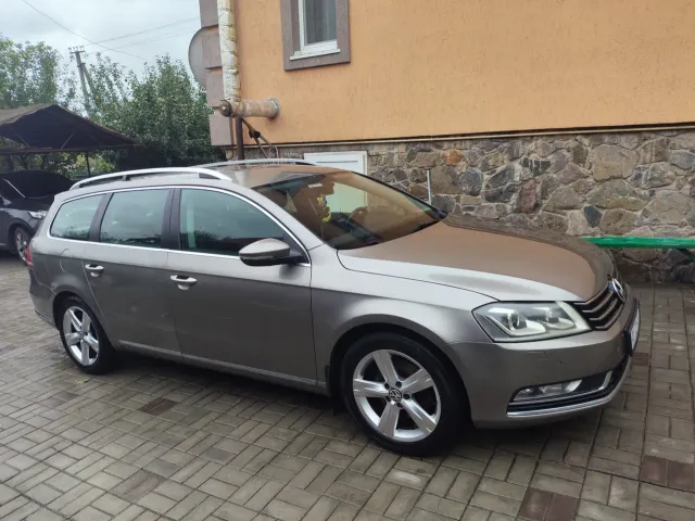 Volkswagen Passat - фото 1