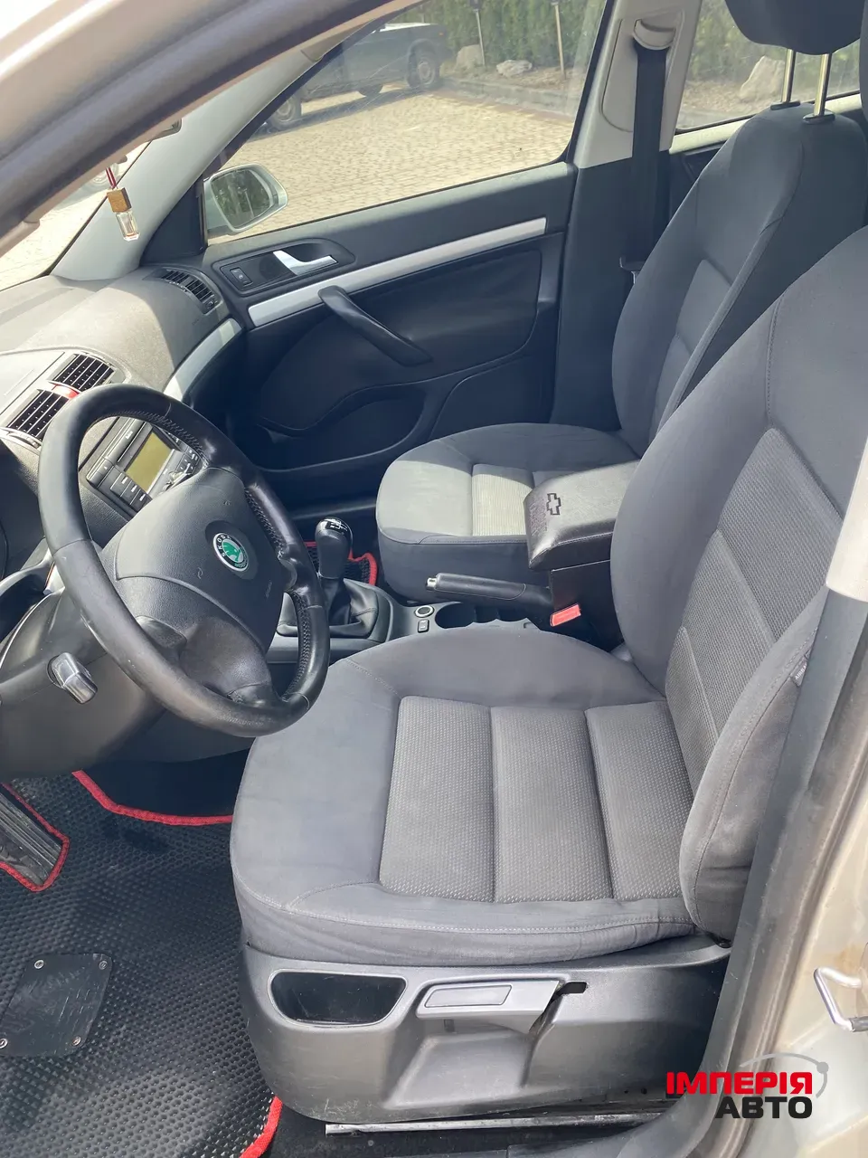 Skoda Octavia - фото 12