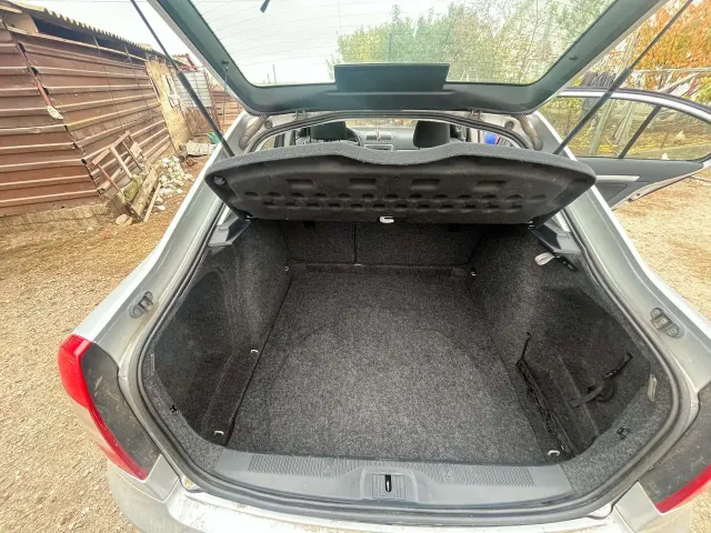 Skoda Octavia - фото 4