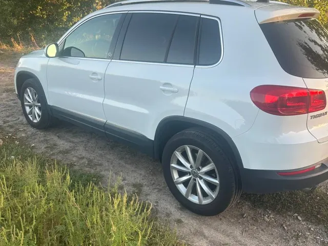 Volkswagen Tiguan - фото 3