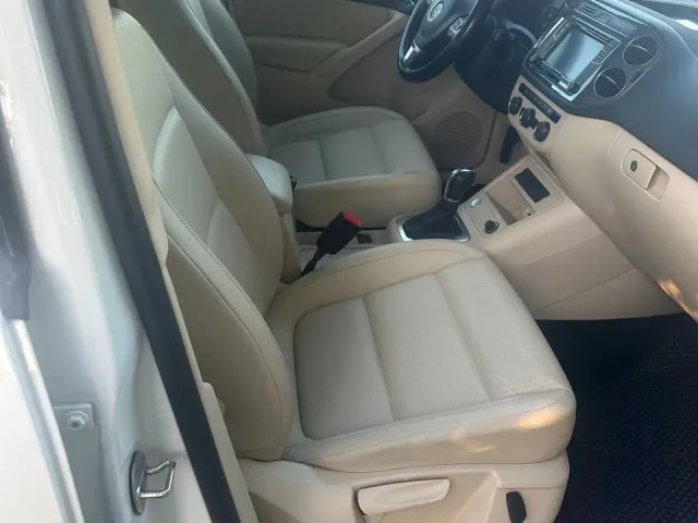 Volkswagen Tiguan - фото 4