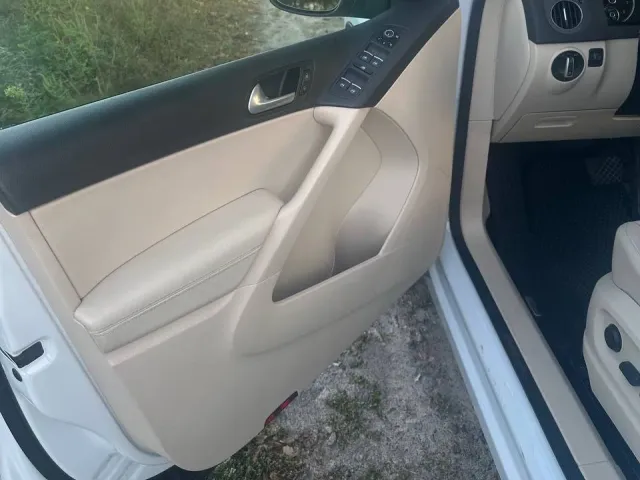 Volkswagen Tiguan - фото 5
