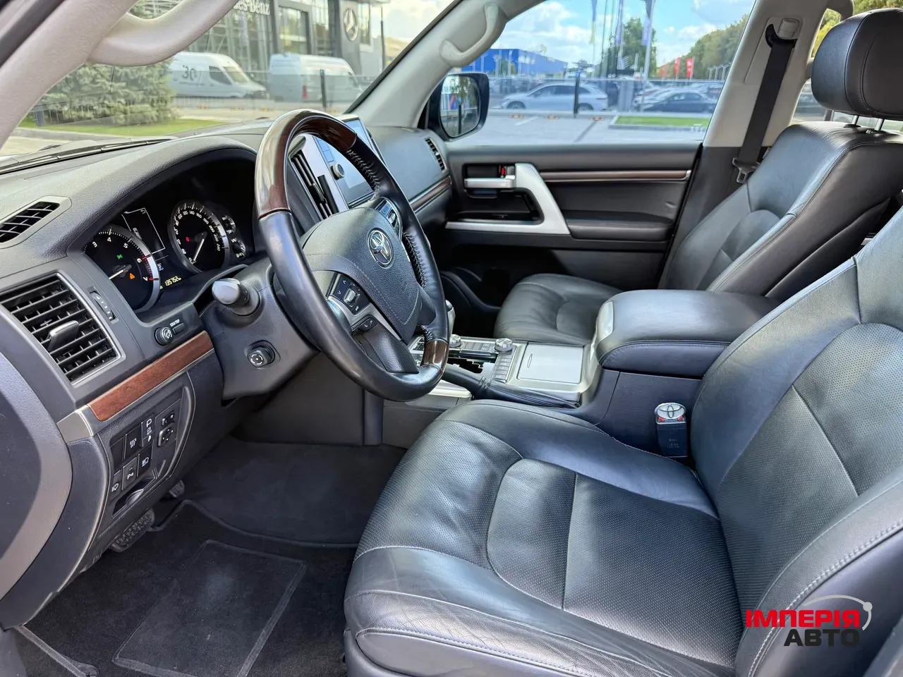 Toyota Land Cruiser - фото 4