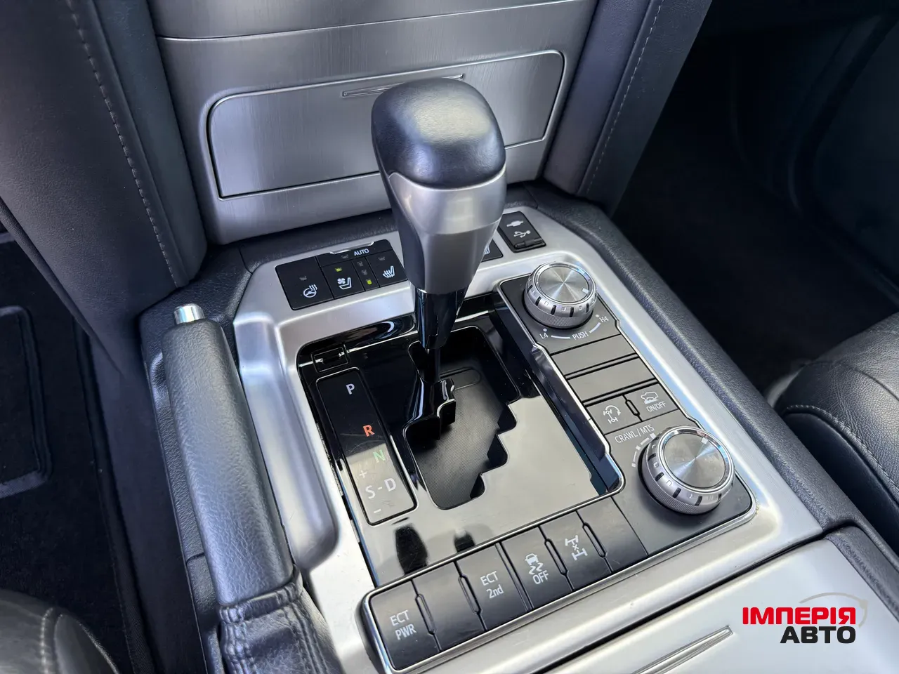 Toyota Land Cruiser - фото 10