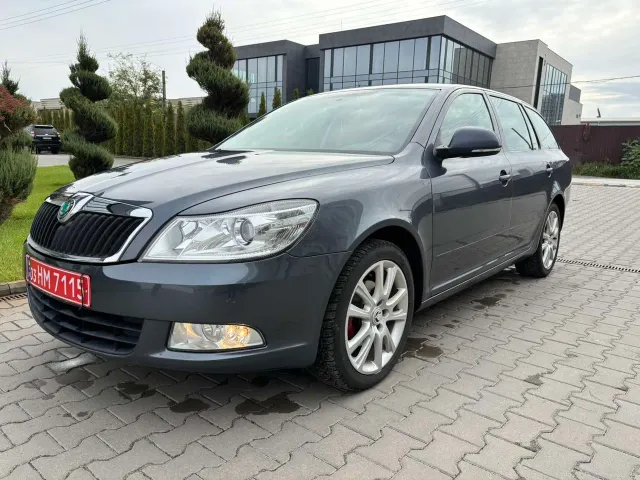 Skoda Octavia - фото 3