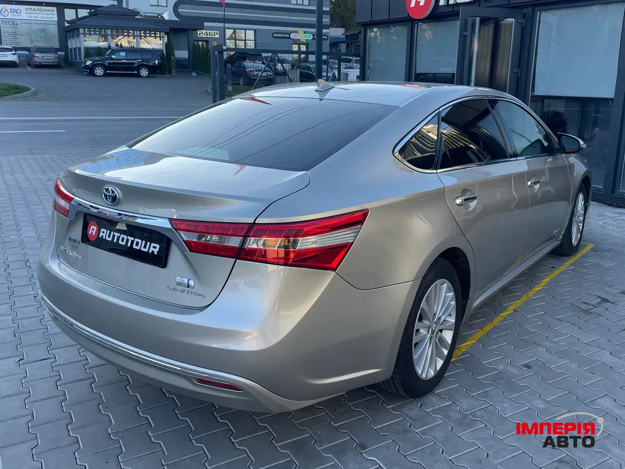 Toyota Avalon - фото 11