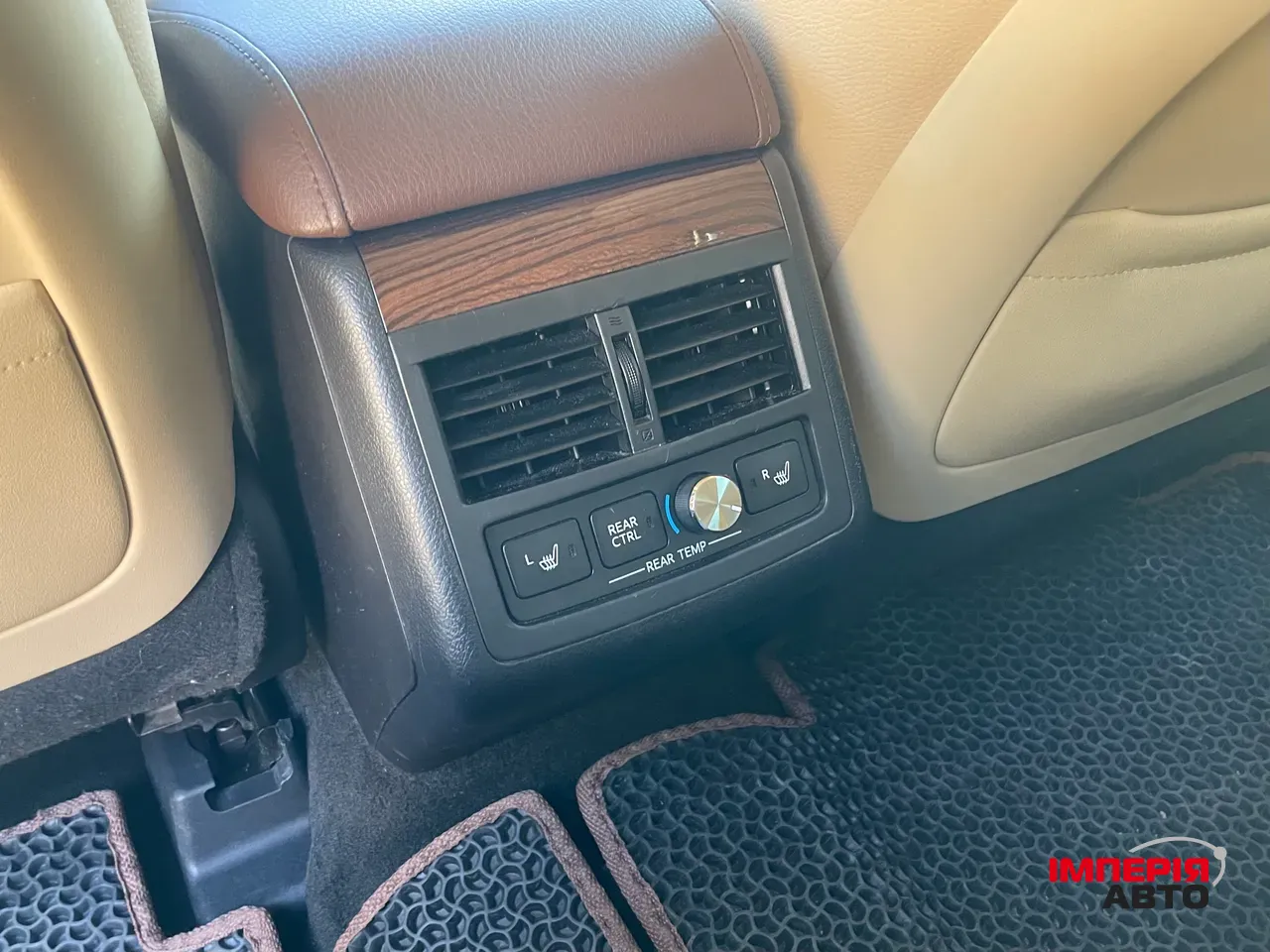 Toyota Avalon - фото 9