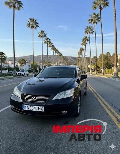 Lexus ES - фото 1
