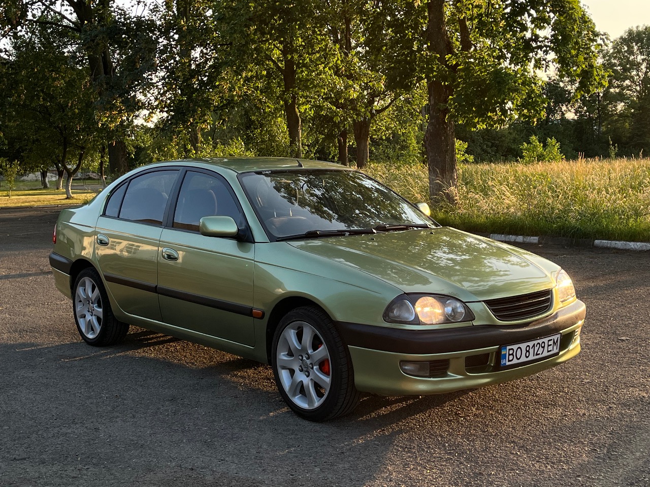 Toyota Avensis - фото 11