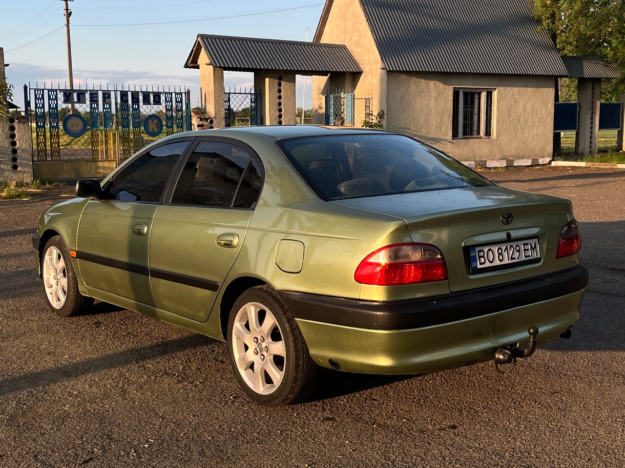 Toyota Avensis - зображення 3