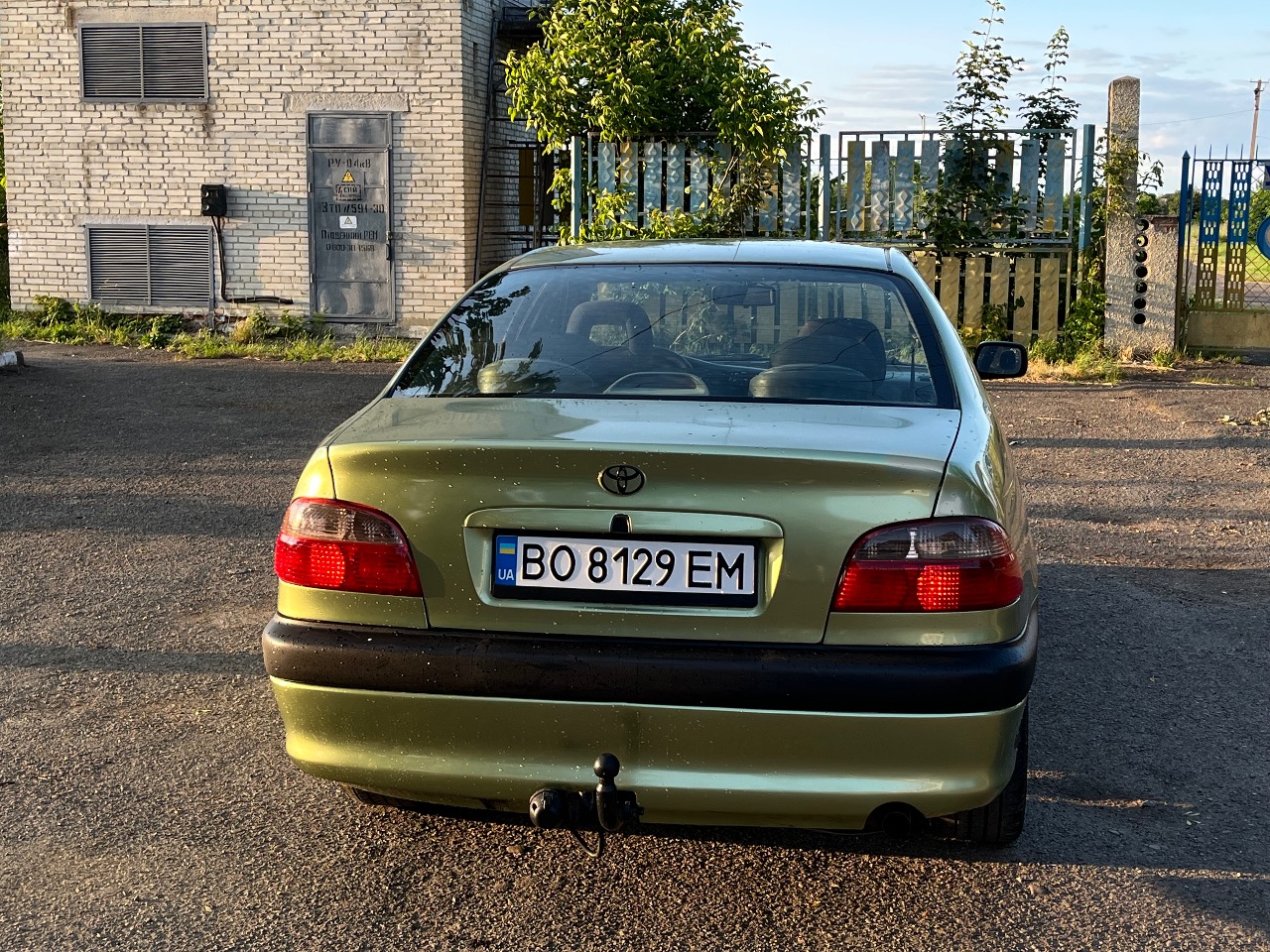 Toyota Avensis - фото 12