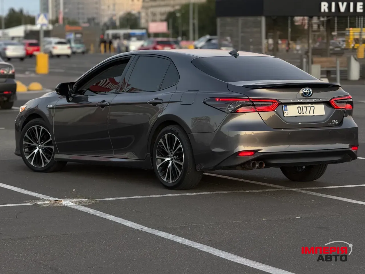 Toyota Camry - фото 5
