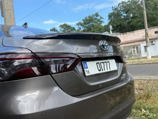 Toyota Camry - фото 4