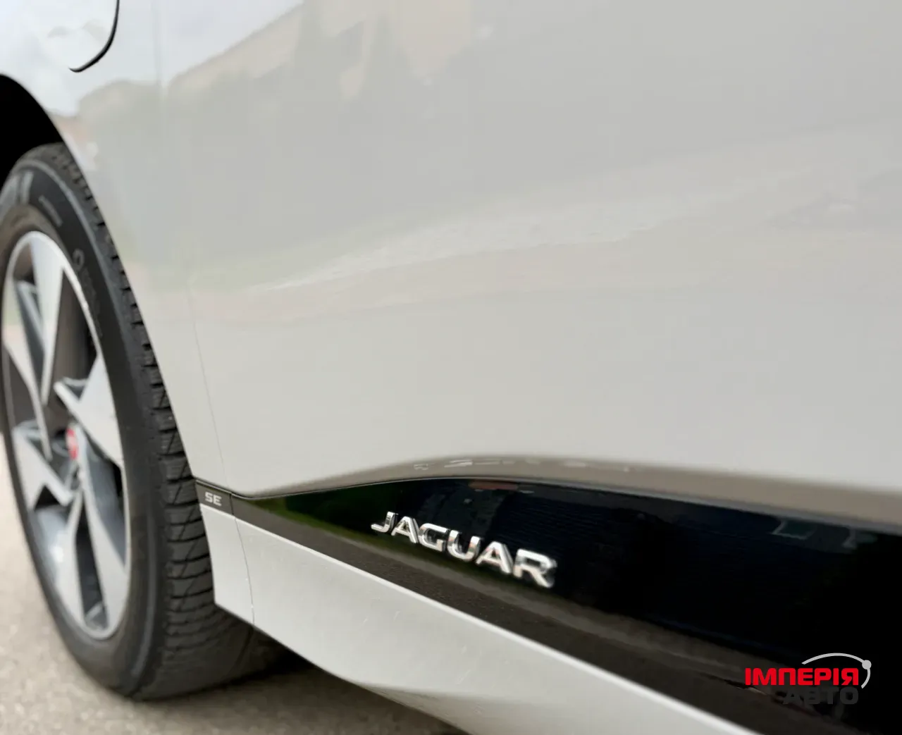 Jaguar I-Pace - фото 25