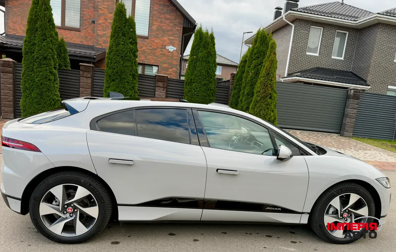 Jaguar I-Pace - фото 6