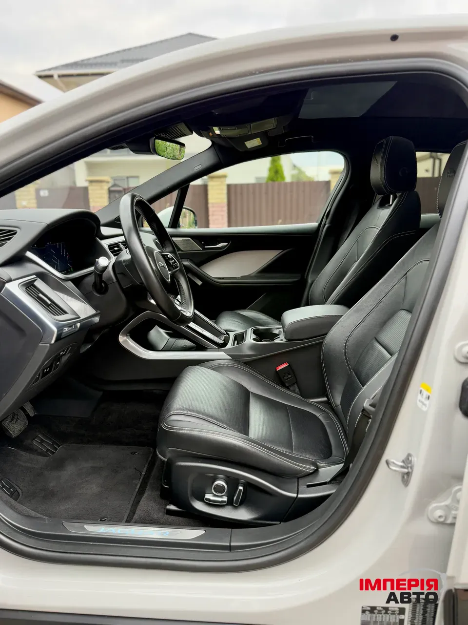 Jaguar I-Pace - фото 40