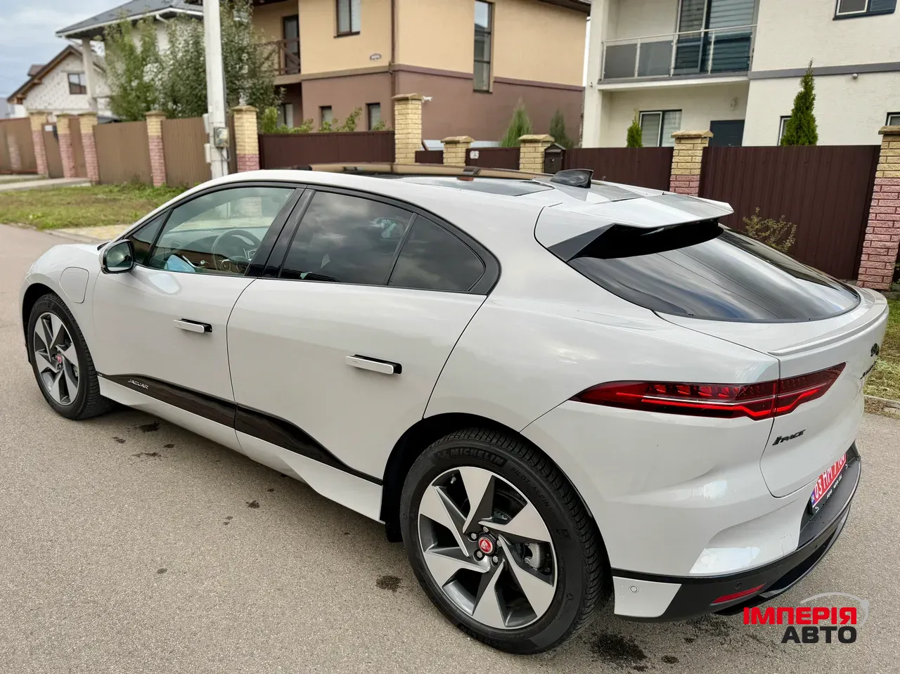 Jaguar I-Pace - фото 22