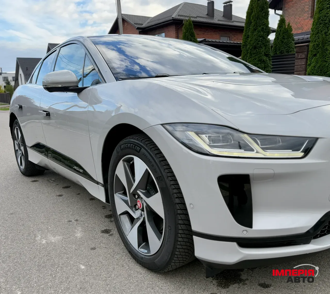 Jaguar I-Pace - фото 16