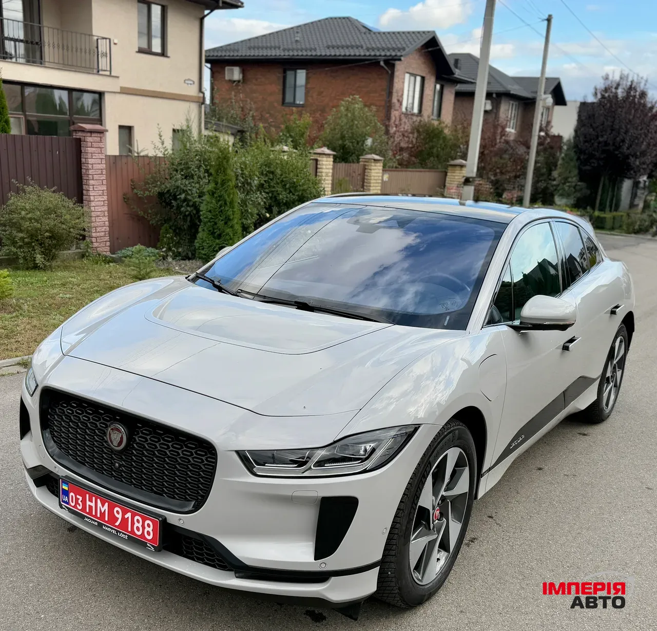 Jaguar I-Pace - фото 9