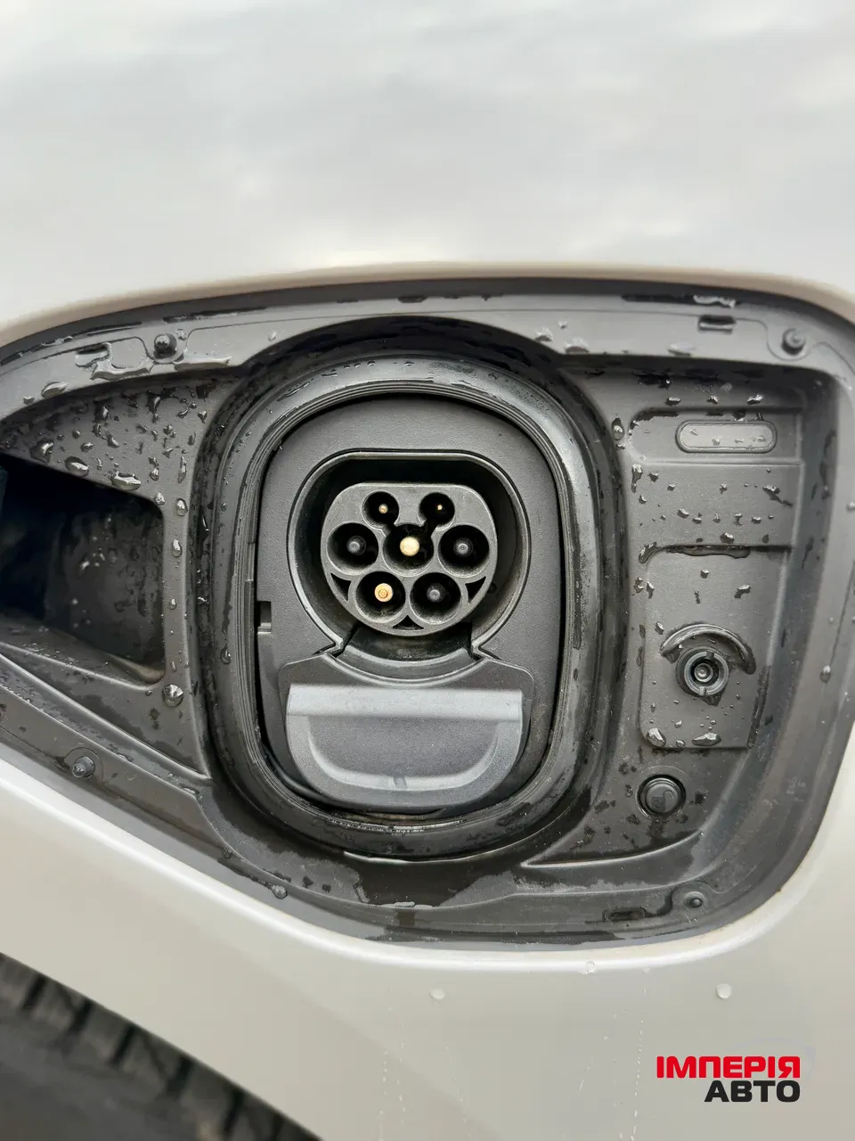 Jaguar I-Pace - фото 28