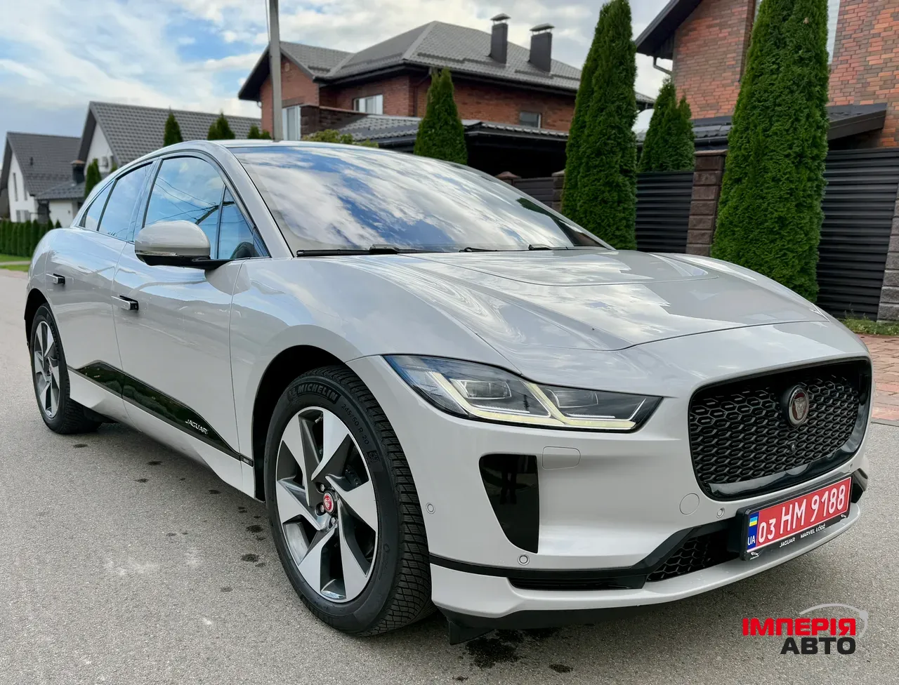 Jaguar I-Pace - фото 7