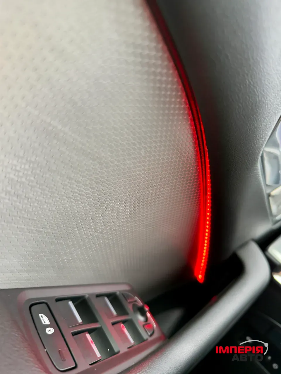 Jaguar I-Pace - фото 75