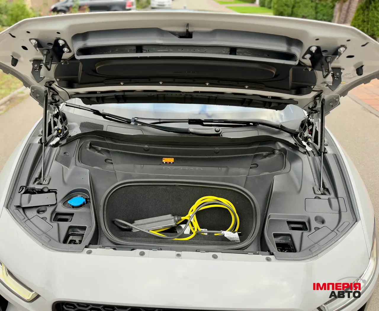 Jaguar I-Pace - фото 36