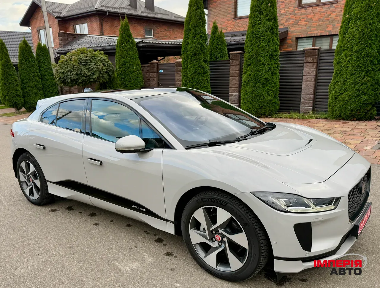 Jaguar I-Pace - фото 24