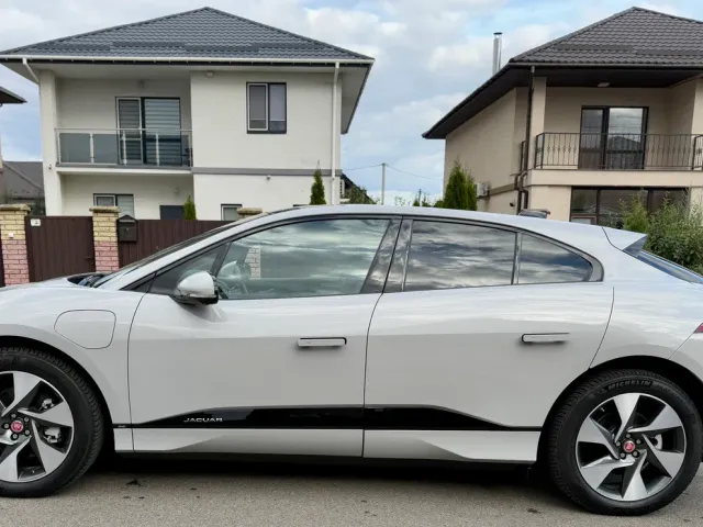 Jaguar I-Pace - фото 2