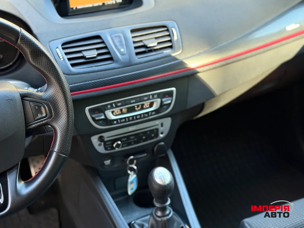 Renault Megane - фото 40