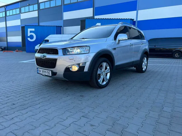 Chevrolet Captiva - фото 1