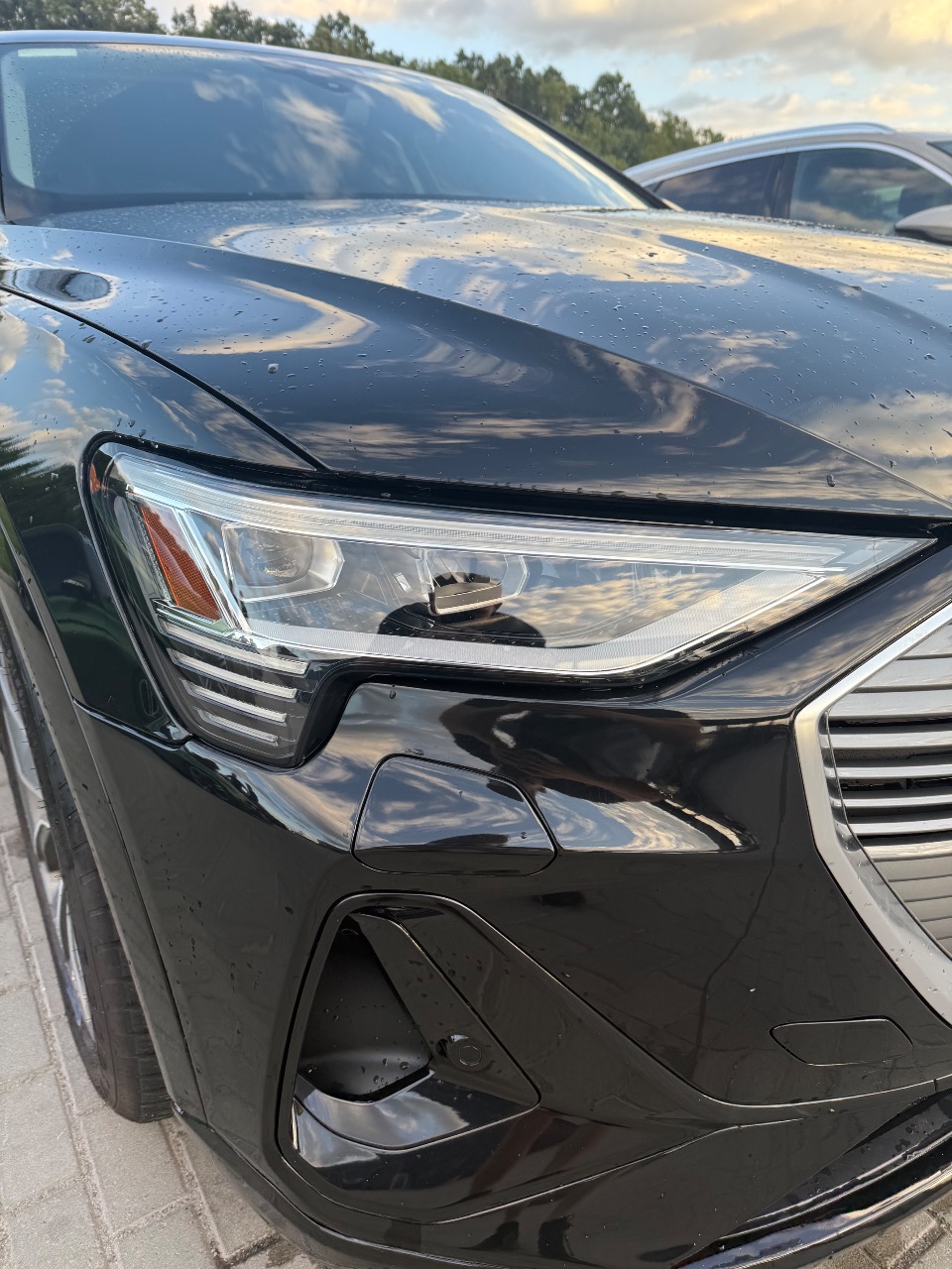 Audi e-tron Sportback - фото 9