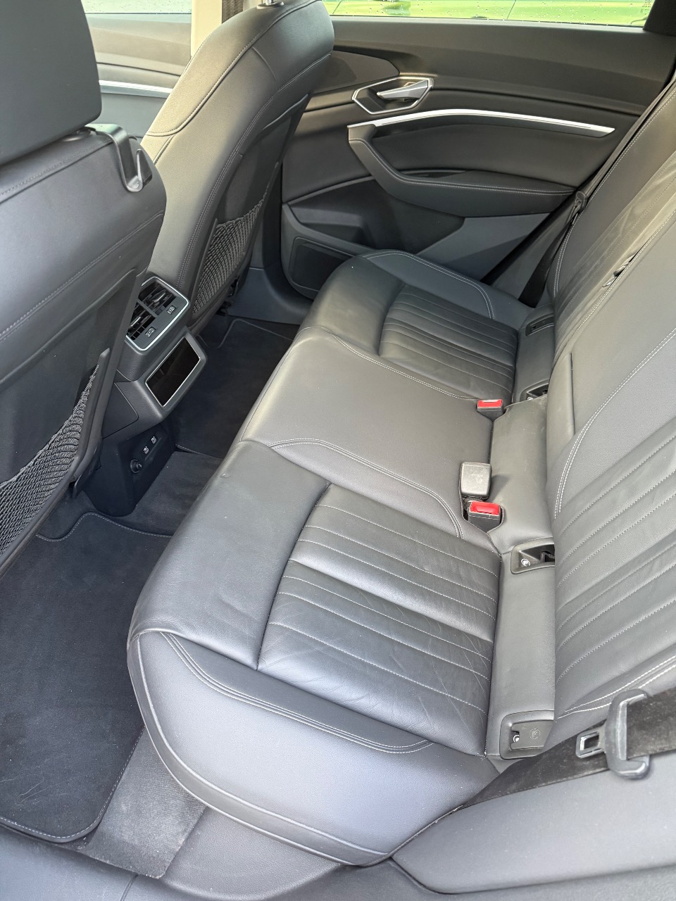 Audi e-tron Sportback - фото 4