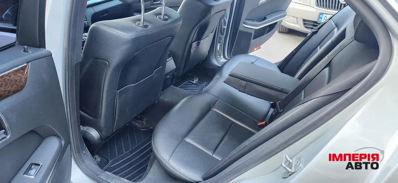 Mercedes-Benz E-Класс - фото 9