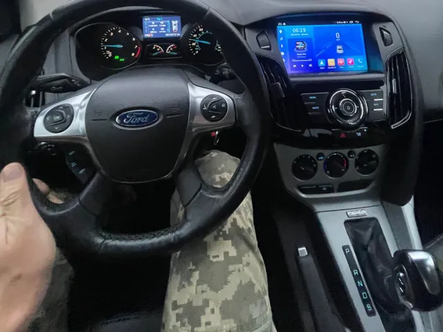 Ford Focus - фото 3