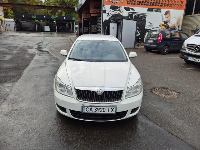Skoda Octavia - фото 4