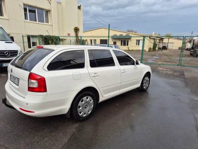 Skoda Octavia - фото 5